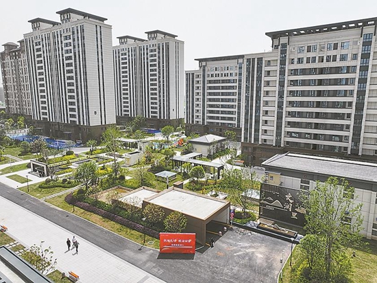 1713923703332797.jpg 0a943dc5-82bf-4188-9ba7-bfb17ce272d3.jpg