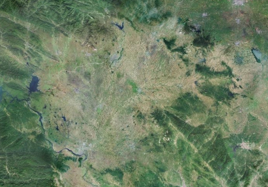 南陽(yáng)盆地.jpg