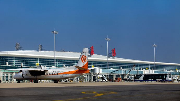 襄陽機(jī)場.jpg